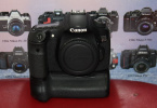 CANON EOS 60D BODY+BATTERY GRIP 24 BİN SHUTTER  ÇOK TEMİZ SIFIRDAN FARKSIZ 1 YIL GARANTİLİDİR.. SESLİ FOTOĞRAFÇILIK..