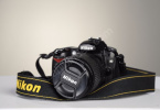 NİKON D90