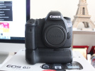Canon 6D 1 YIL 3 AY GARANTİSİ DURUYOR SADECE 6K SHUTTER KUTU FATURA HER ŞEY VAR BATTERYGRİP HEDİYE