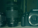 TÜM EKİPMANLARI İLE CANON 550D (TEK SORUN ÖN LENS KAPAKLARI KAYIP)