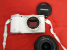SAMSUNG NX300 BODY + 18-55 LENS + PARASOLEY + FLAŞ + ND FFİLİTRE + POLARİZE FİLİTRE