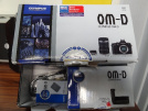 OLYMPUS OM-D E-M5 HATASIZ 2.EL 12-50 LENS HLL-6 BATARYA GRİP VE BATARYA HEDİYELİ SET