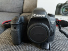 canon 6 d üzerinde 50 mm lens var